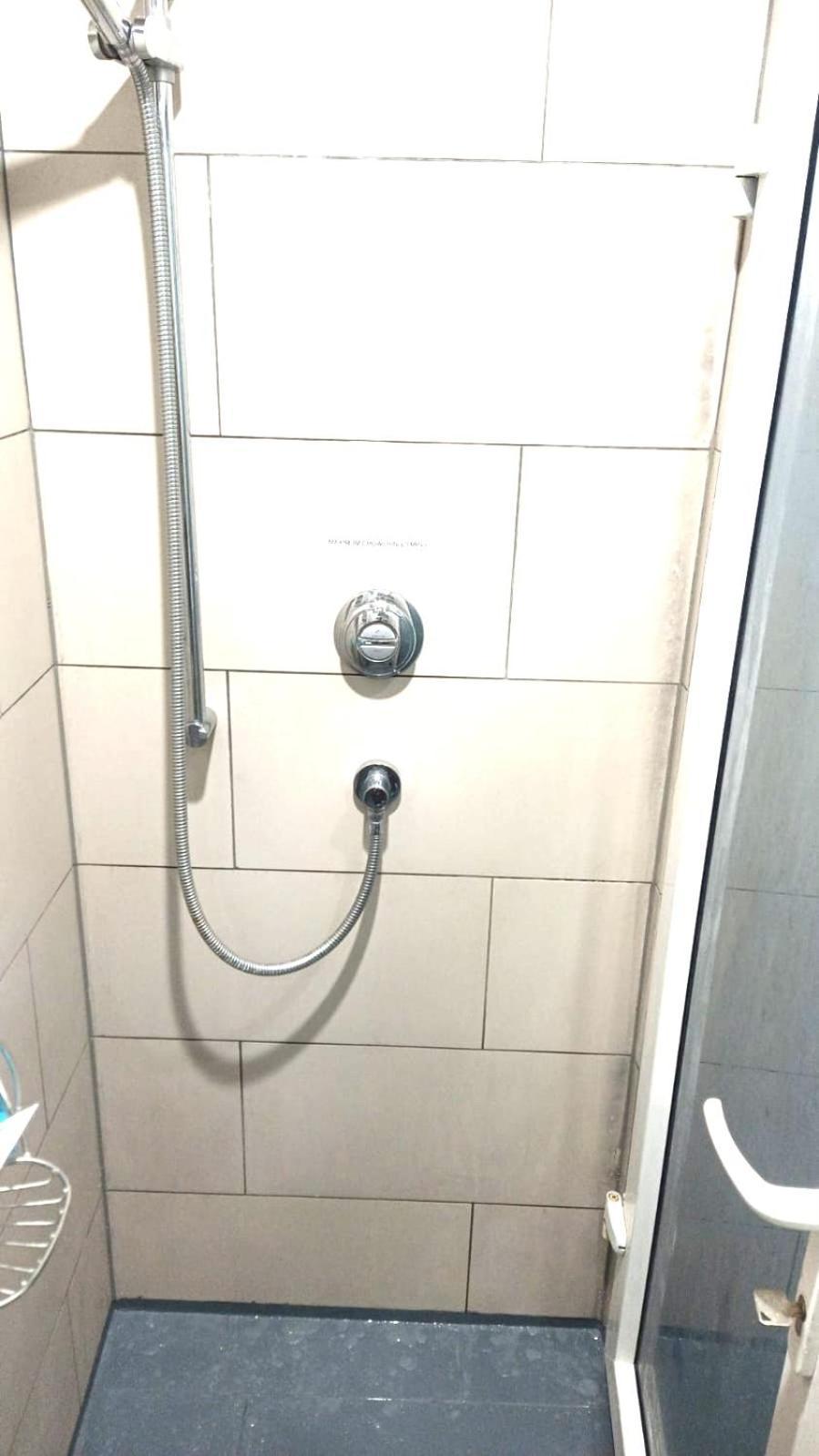Luxurious Soft Water Air Conditioning Tv Bitcoin Quarto em Acomodações Particulares